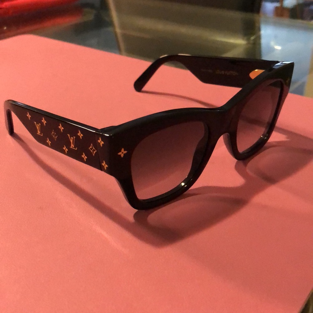 Louis Vuitton rendez-vous cat eye sunglasses - Picture 4 of 13